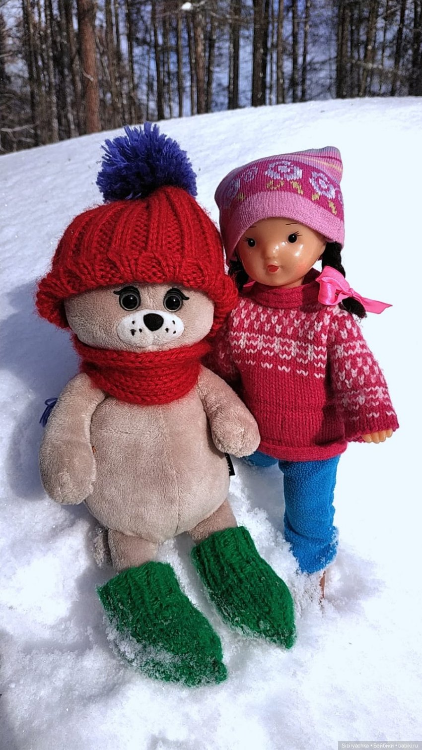 Юляшка и кот Сеня гуляют в лесу (фото 10)