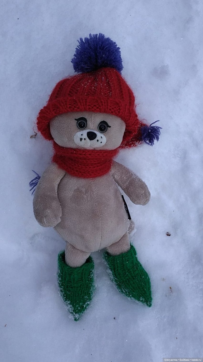 Юляшка и кот Сеня гуляют в лесу