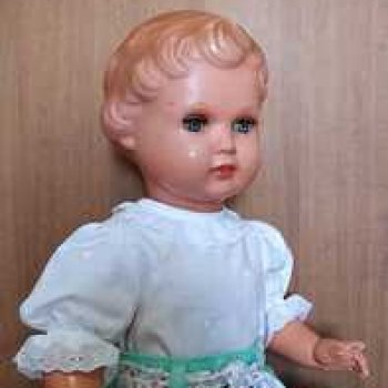 Девочка из прошлого Тася.