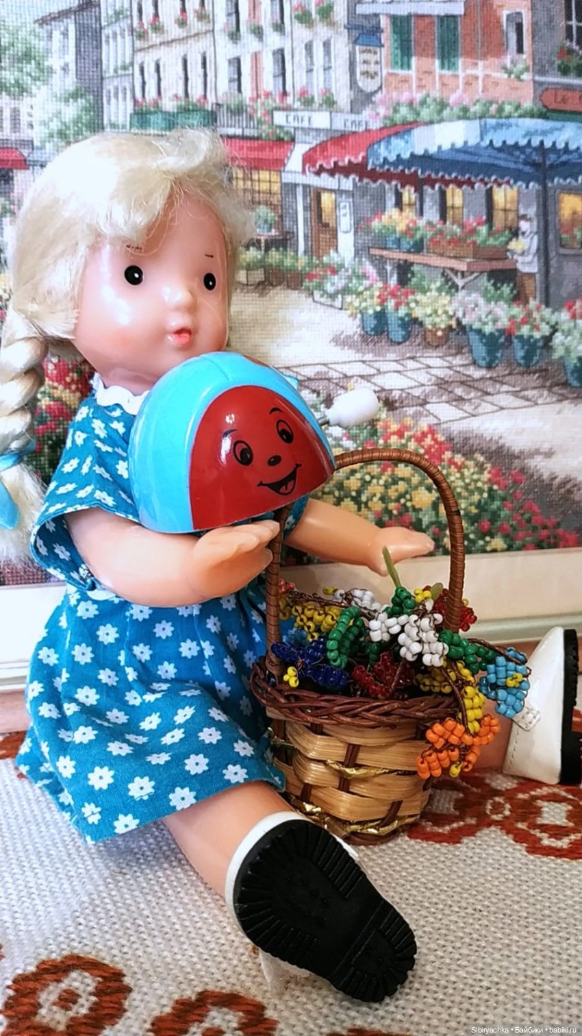 Новое платье Ульяшки | Бэйбики Новое платье Ульяшки — Советские винтажные куклы (СССР): Ленигрушка