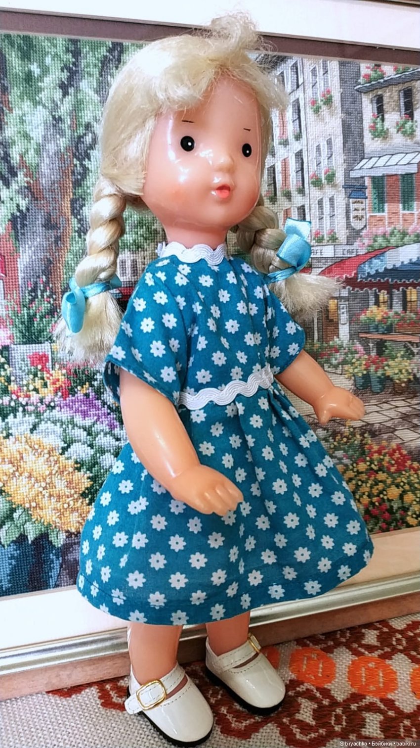 Новое платье Ульяшки | Бэйбики Новое платье Ульяшки — Советские винтажные куклы (СССР): Ленигрушка (фото 2)