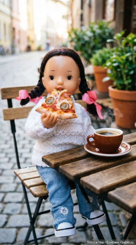 Новый наряд Юляшки | Бэйбики Новый наряд Юляшки — Советские винтажные куклы (СССР): Ленигрушка