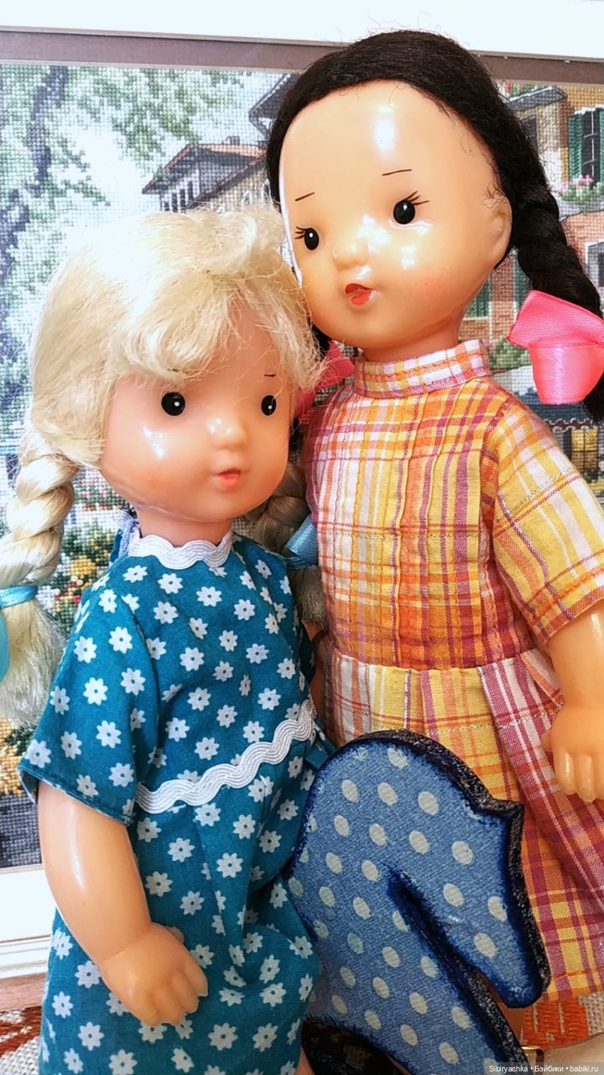 Юляшка и Ульяшка знакомятся с Марьяшкой