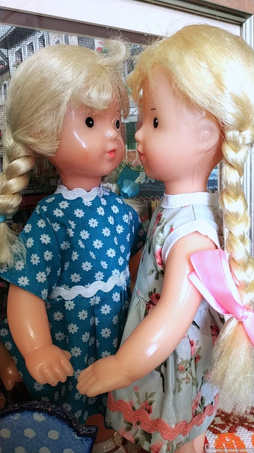 Юляшка и Ульяшка знакомятся с Марьяшкой