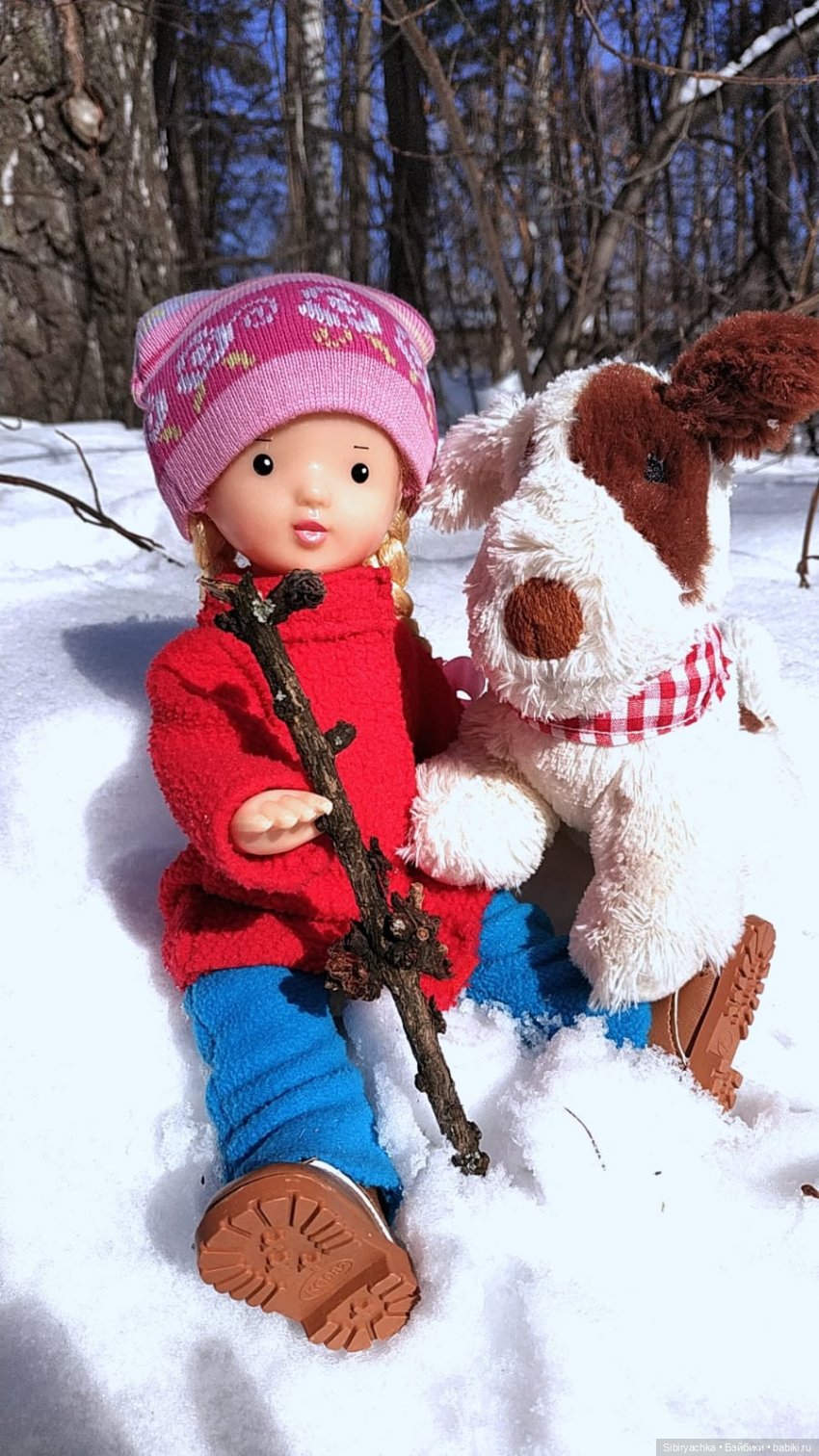 Марьяшка и Дружок гуляют в лесу | Бэйбики Марьяшка и Дружок гуляют в лесу