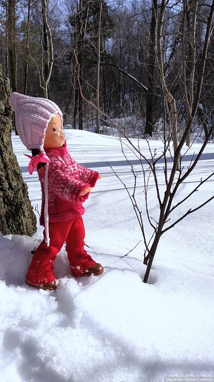 Каждая прогулка таит для Юляшки множество сюрпризов | Бэйбики Каждая прогулка таит для Юляшки множество сюрпризов