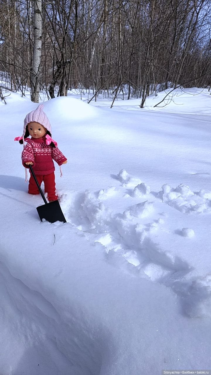 Каждая прогулка таит для Юляшки множество сюрпризов | Бэйбики Каждая прогулка таит для Юляшки множество сюрпризов