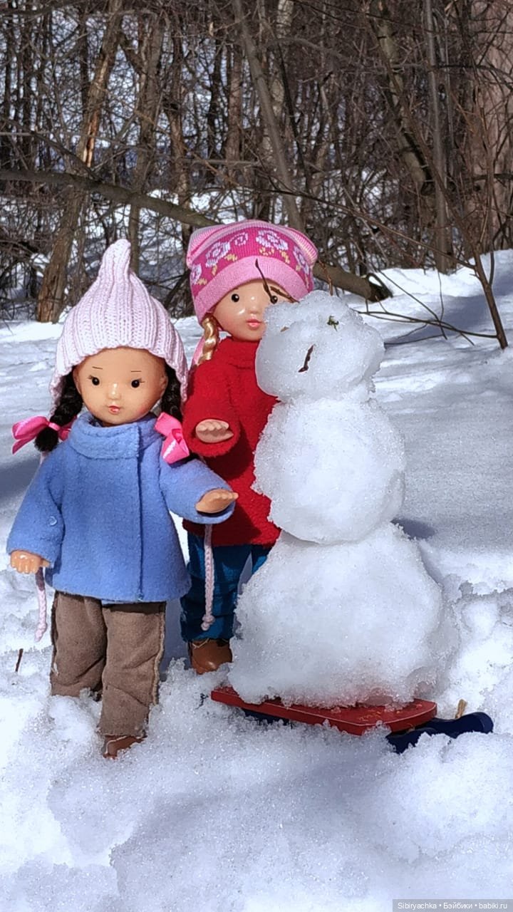 История о том, как Юляшка и Марьяшка весело провели время в лесу
