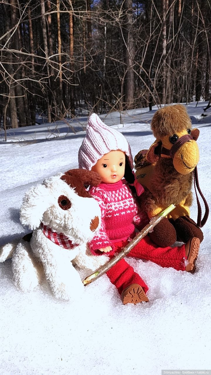 История о том, как Юляшка, Дружок и верблюжонок Том гуляли в лесу