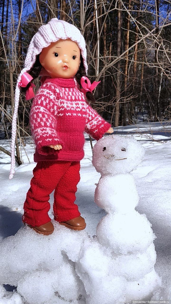 Зимние забавы Юляшки в весеннем лесу