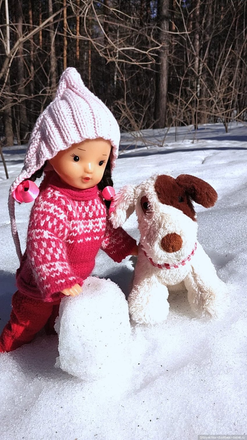 Зимние забавы Юляшки в весеннем лесу (фото 2)