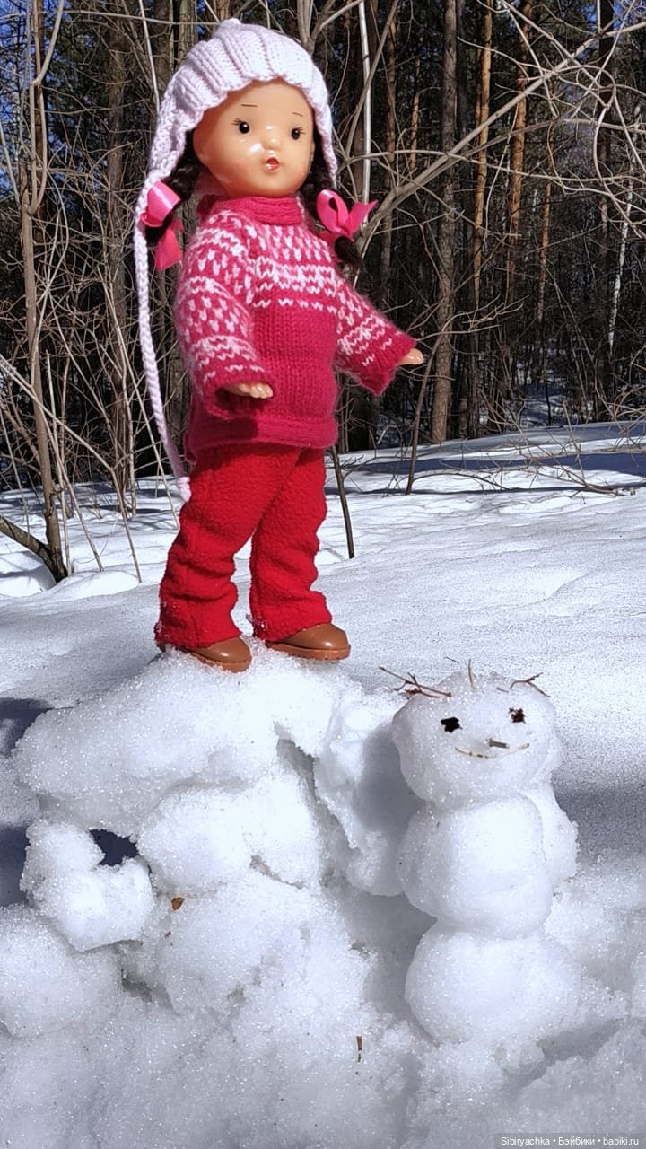 Зимние забавы Юляшки в весеннем лесу