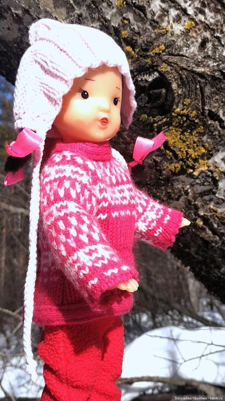 Зимние забавы Юляшки в весеннем лесу