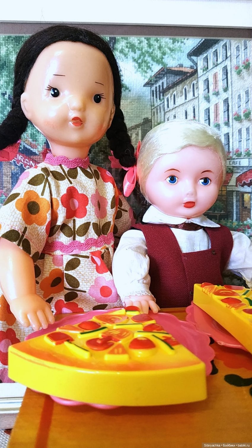 Новое платье Юляшки | Бэйбики Новое платье Юляшки — Советские винтажные куклы (СССР): Ленигрушка