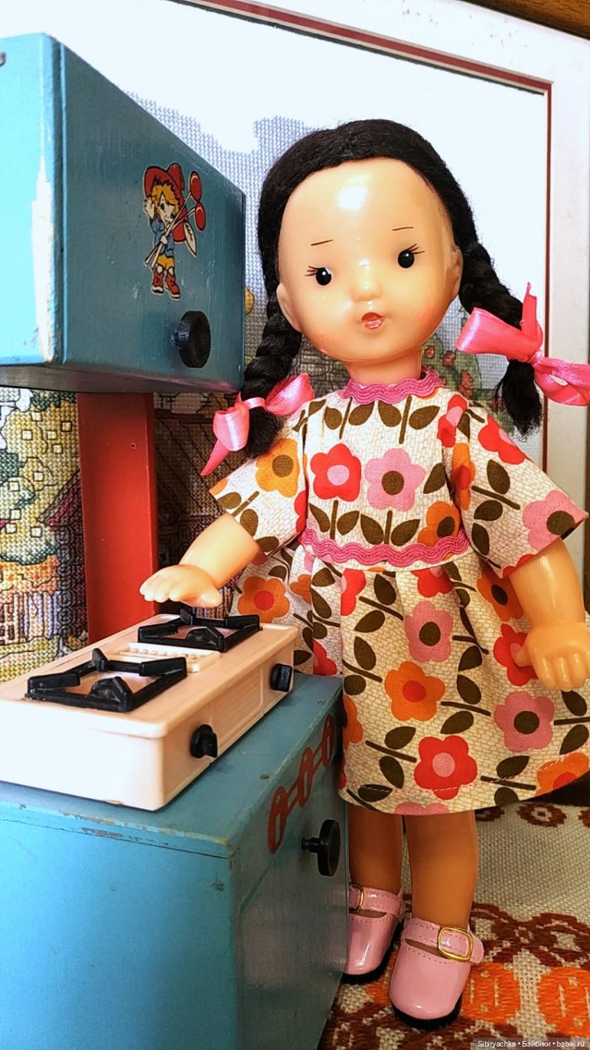 Юляшка готовит обед — Советские винтажные куклы (СССР): Ленигрушка (фото 3)