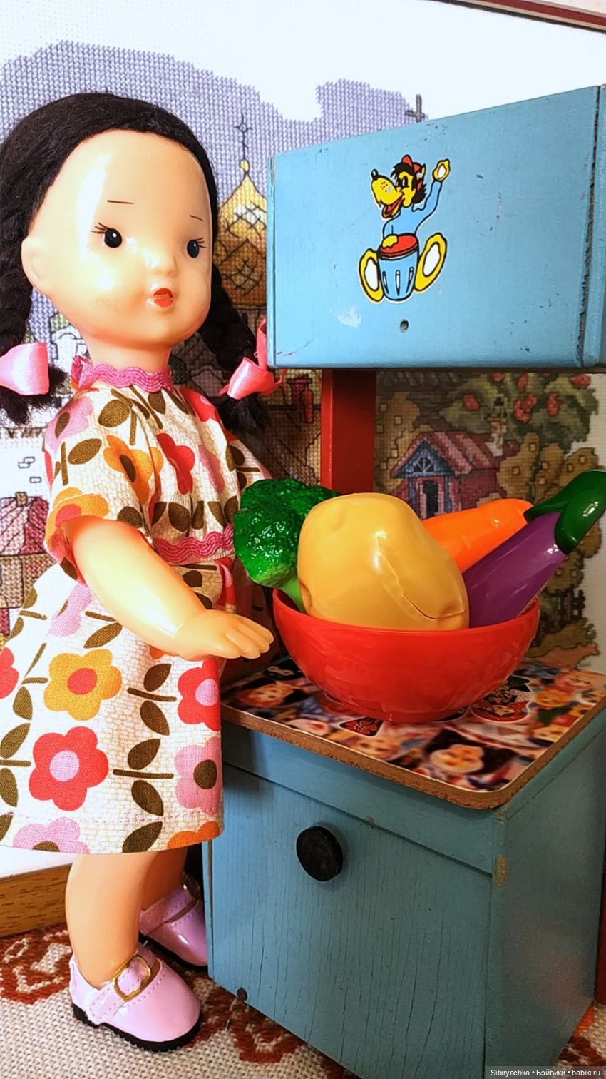 Юляшка готовит обед — Советские винтажные куклы (СССР): Ленигрушка (фото 10)
