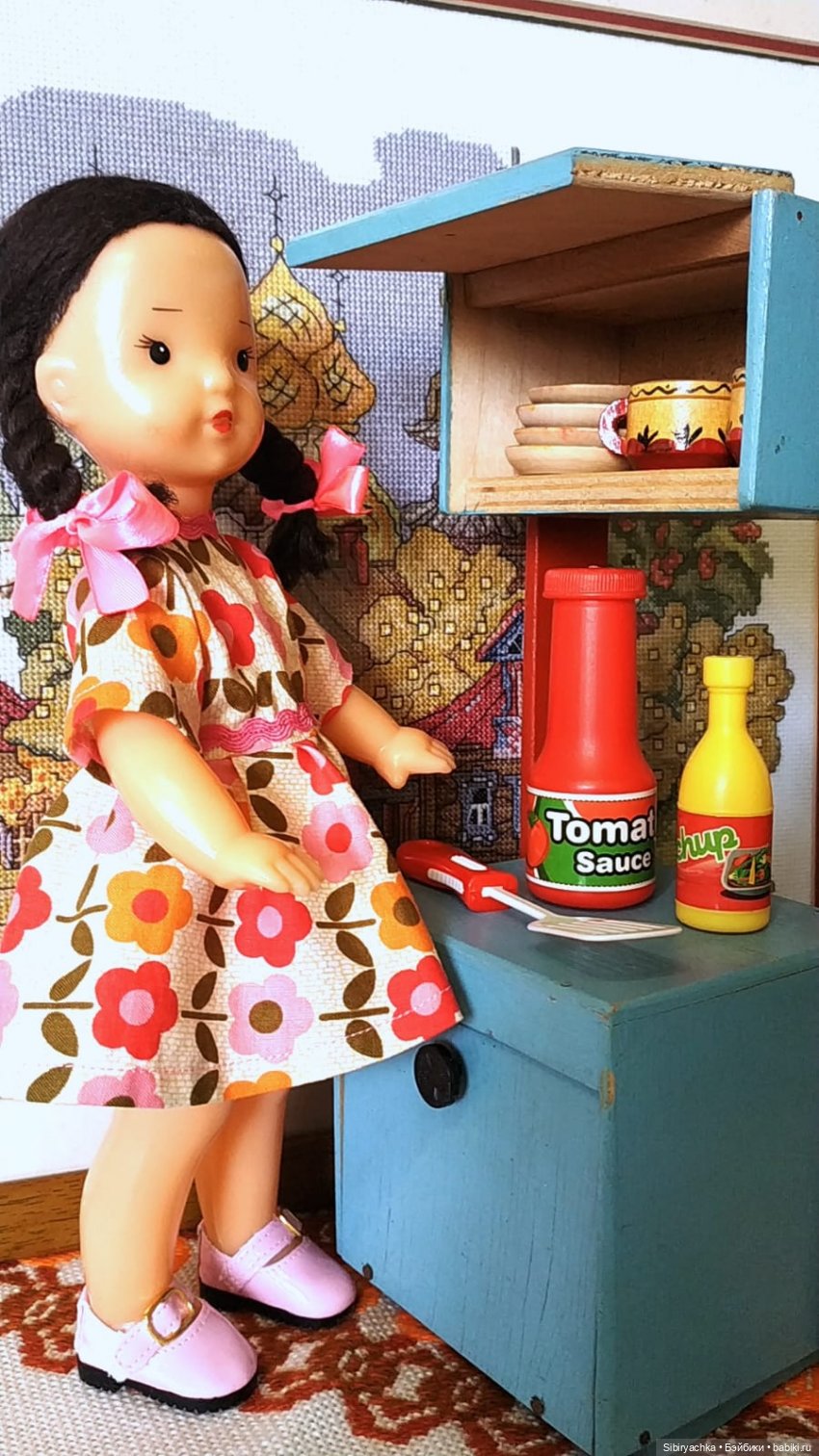 Юляшка готовит обед — Советские винтажные куклы (СССР): Ленигрушка