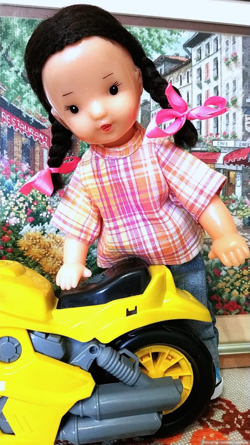Юляшка и мотоцикл — Советские винтажные куклы (СССР): Ленигрушка (фото 7)