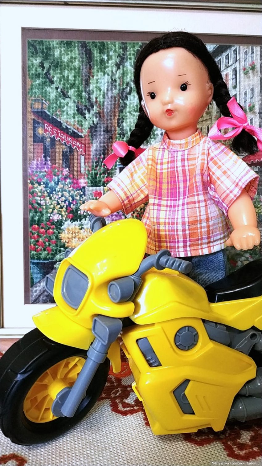 Юляшка и мотоцикл — Советские винтажные куклы (СССР): Ленигрушка (фото 6)