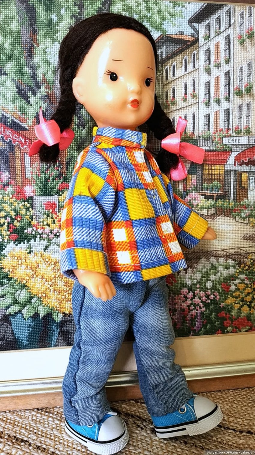 Юляшка и Аришка проверяют летний спортивный инвентарь (фото 8)