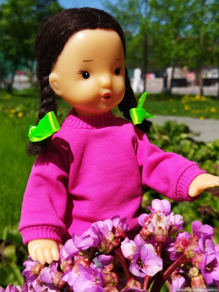 Юляшка радуется долгожданному лету