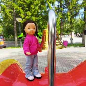 Юляшка в Городском саду.