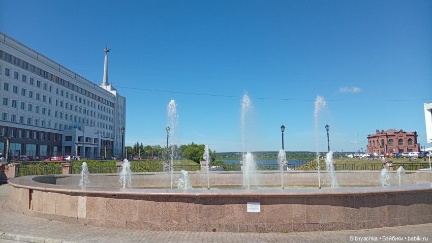 Новому платью - новая прогулка. Ч. 3