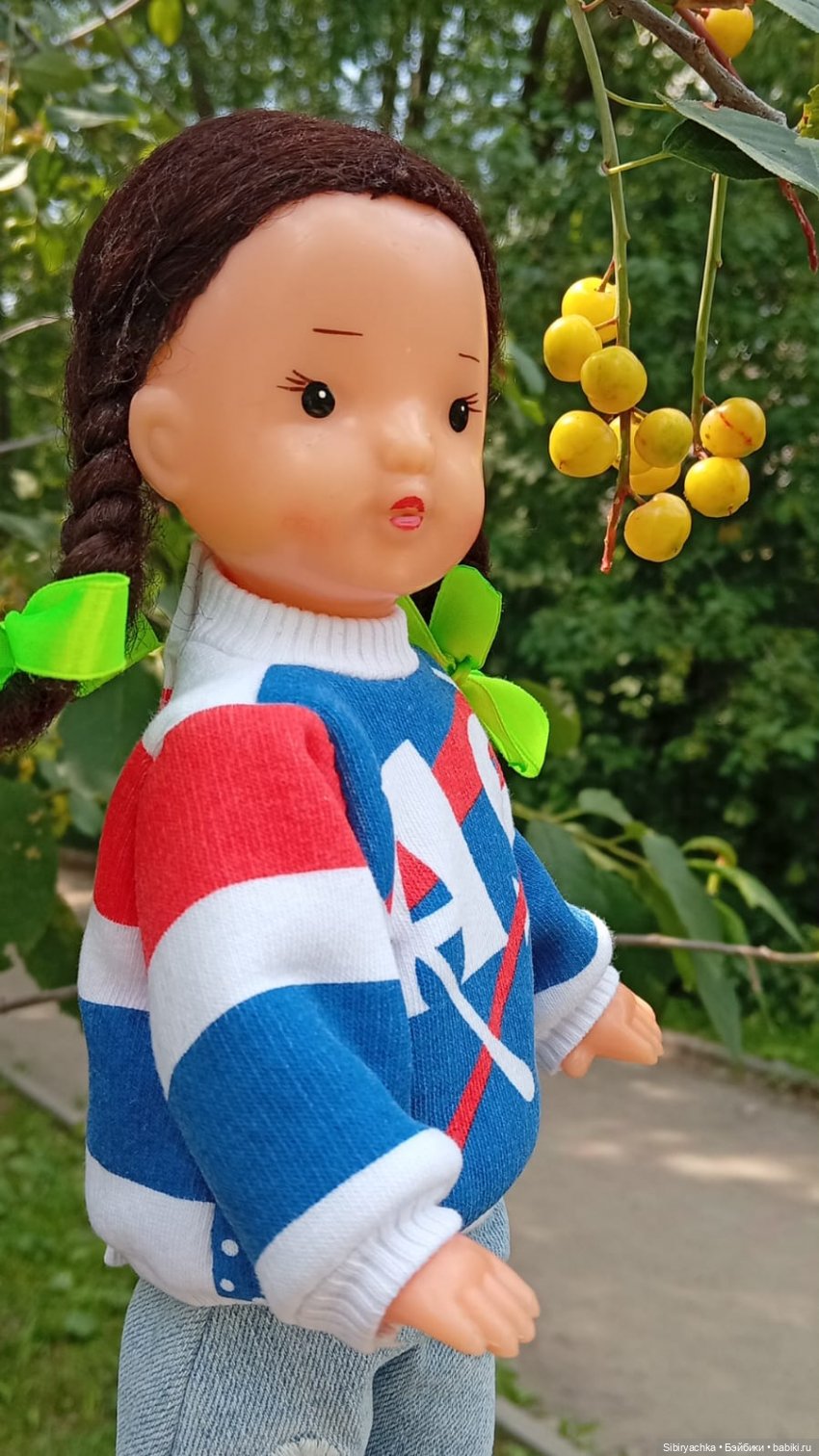 Кажется, дождь собирается, а нам с Юляшкой всё нипочём
