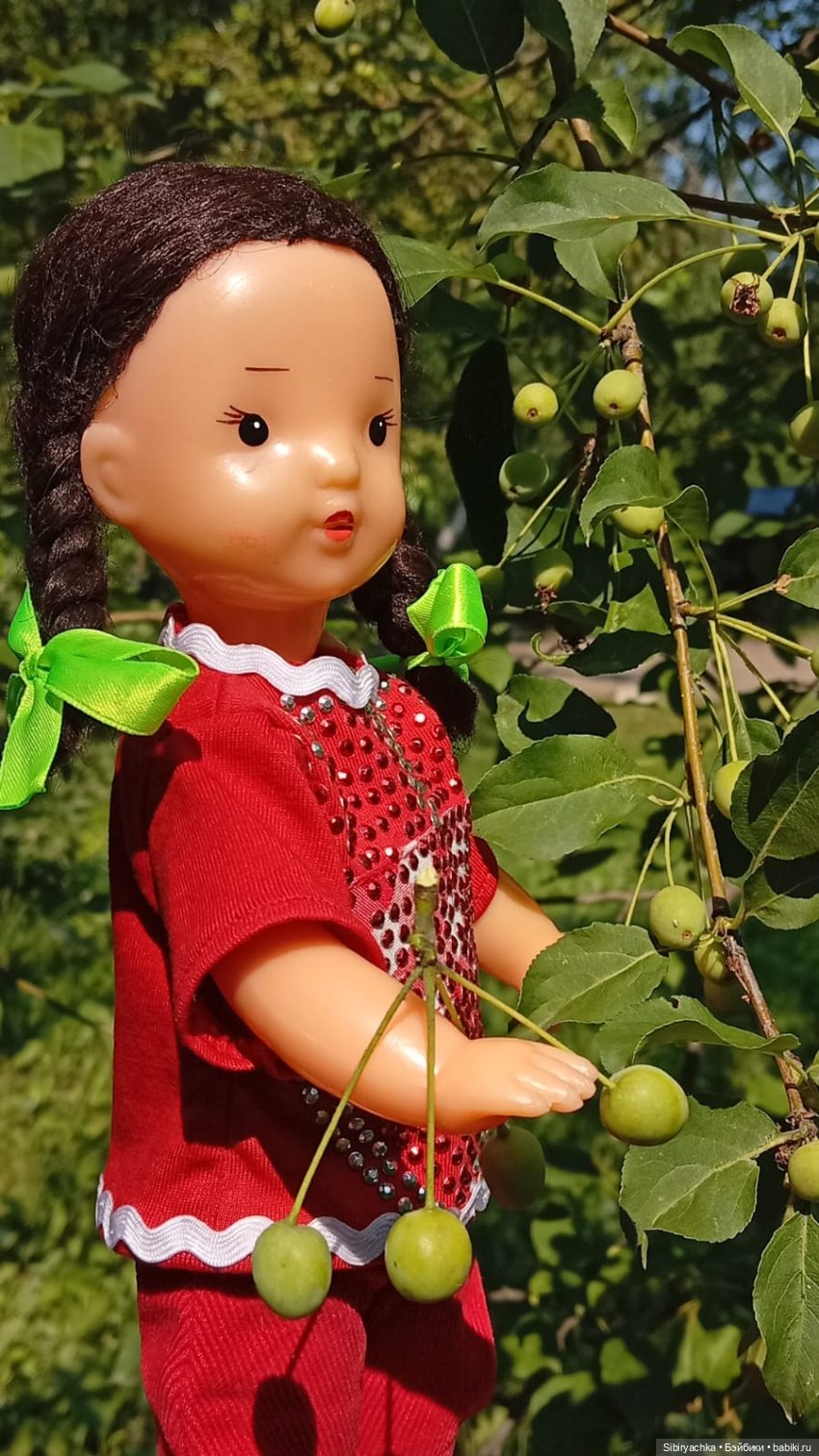 Активная прогулка Юляшки — Советские винтажные куклы (СССР): Ленигрушка (фото 2)