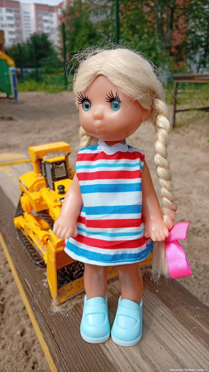 На прогулку в новом платье