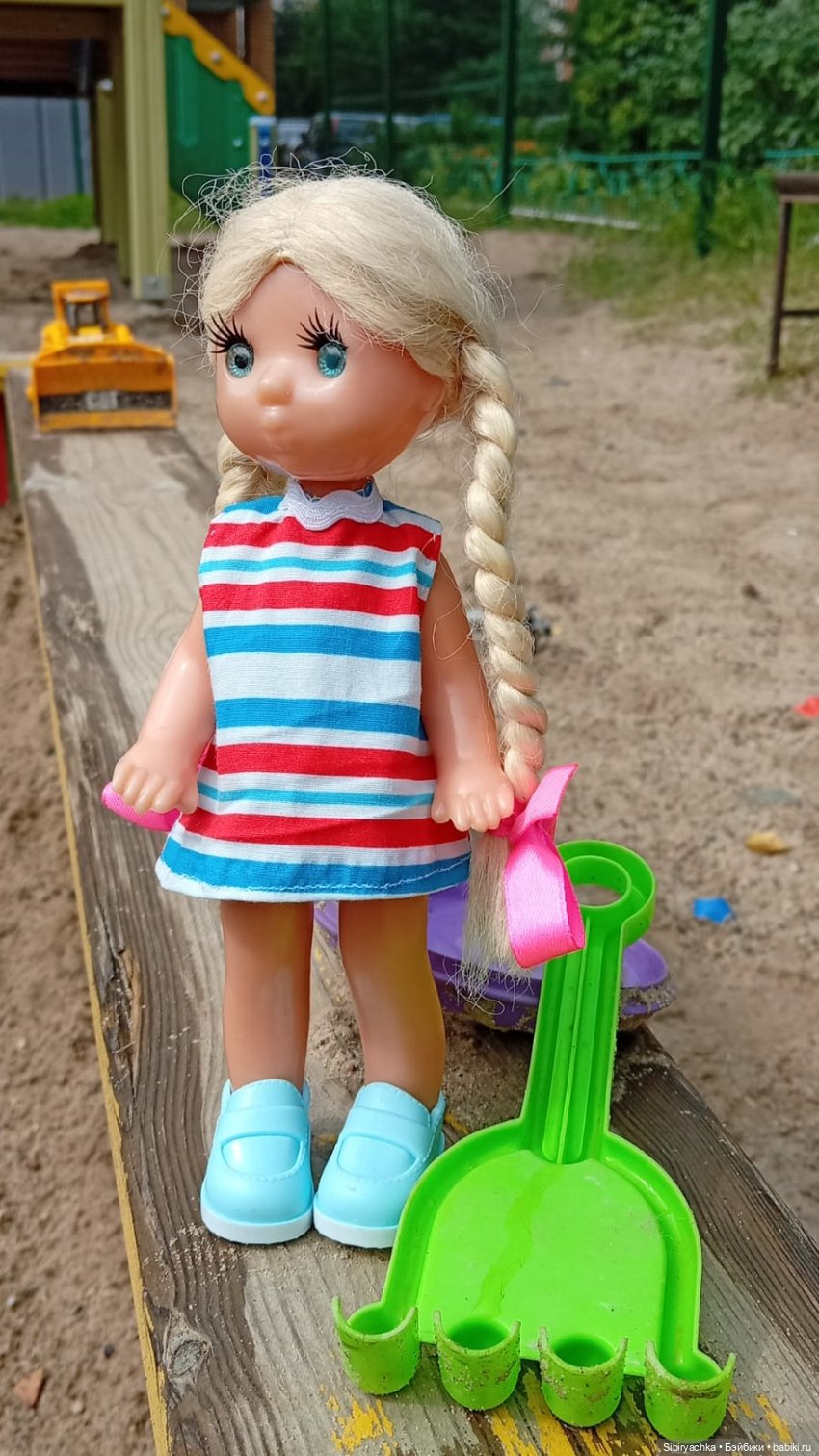 На прогулку в новом платье