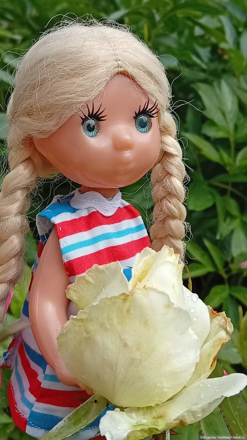 На прогулку в новом платье