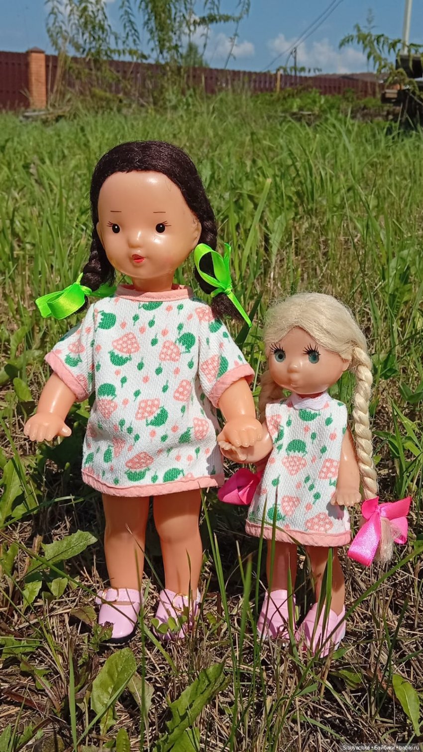 Юляшка и Леночка на даче. Ч.1