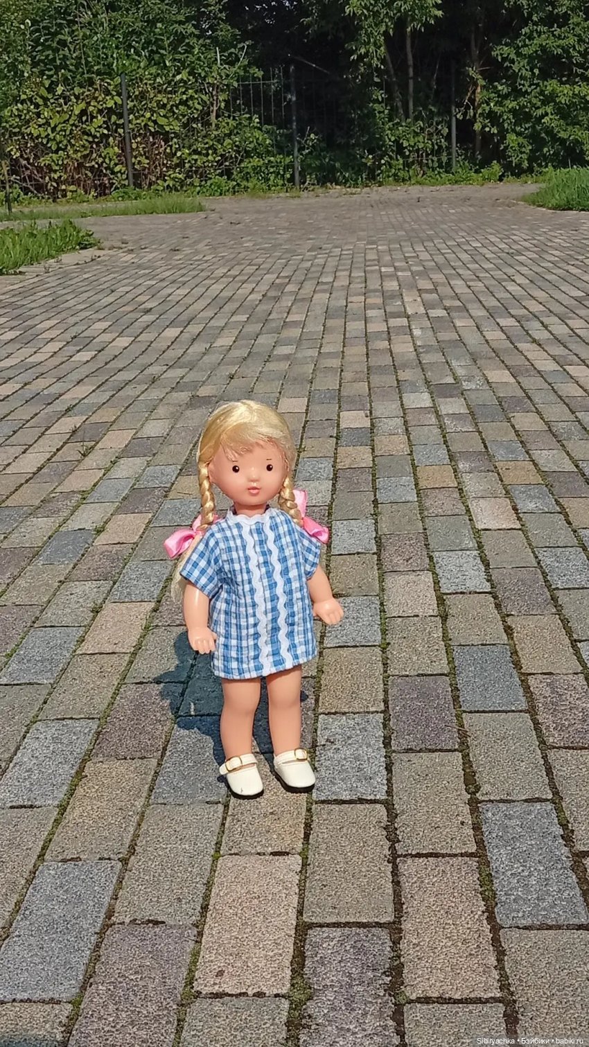 Марьяшка на прогулке — Советские винтажные куклы (СССР): Ленигрушка