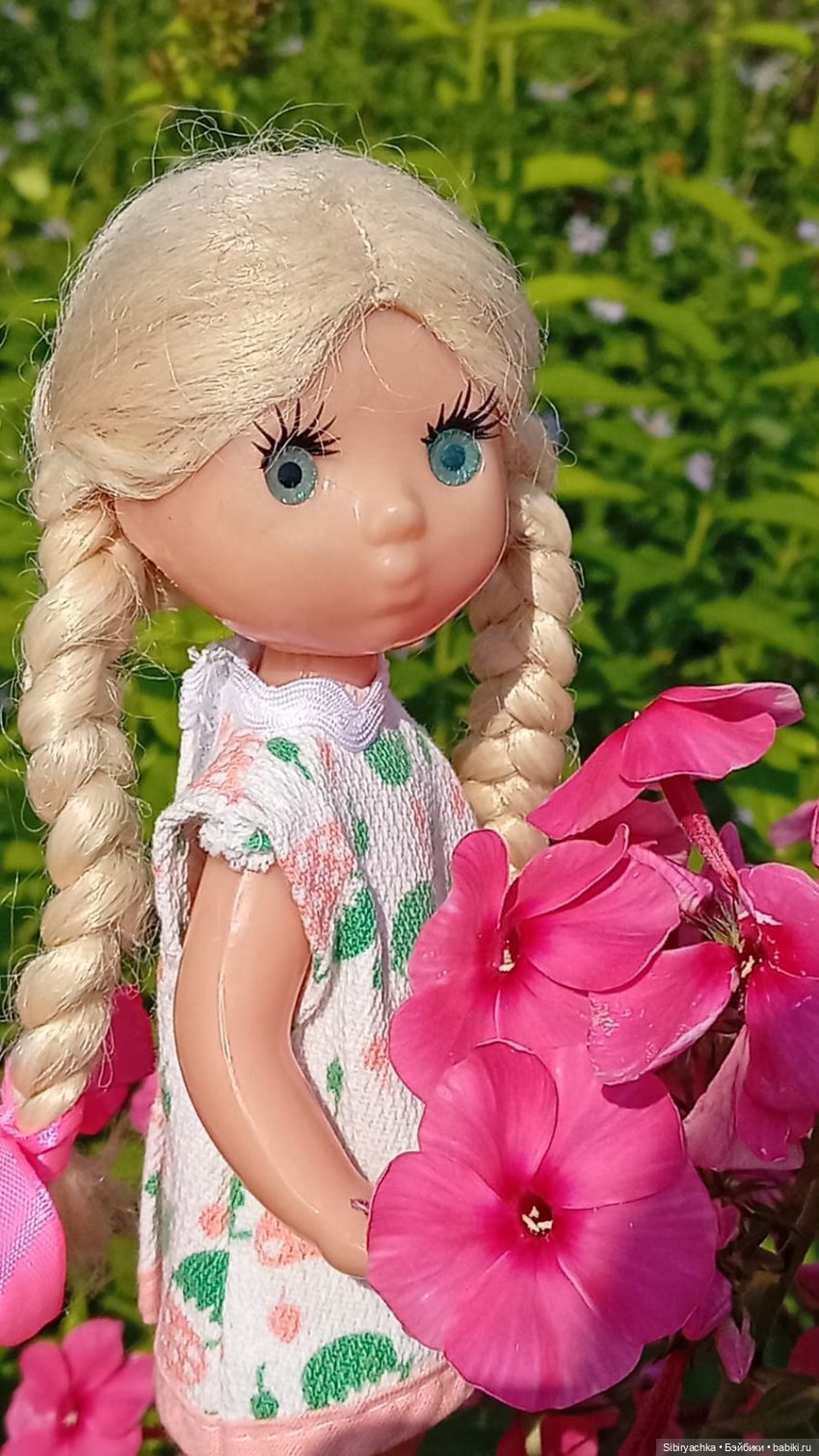 Юляшка и Леночка на даче. Ч. 2