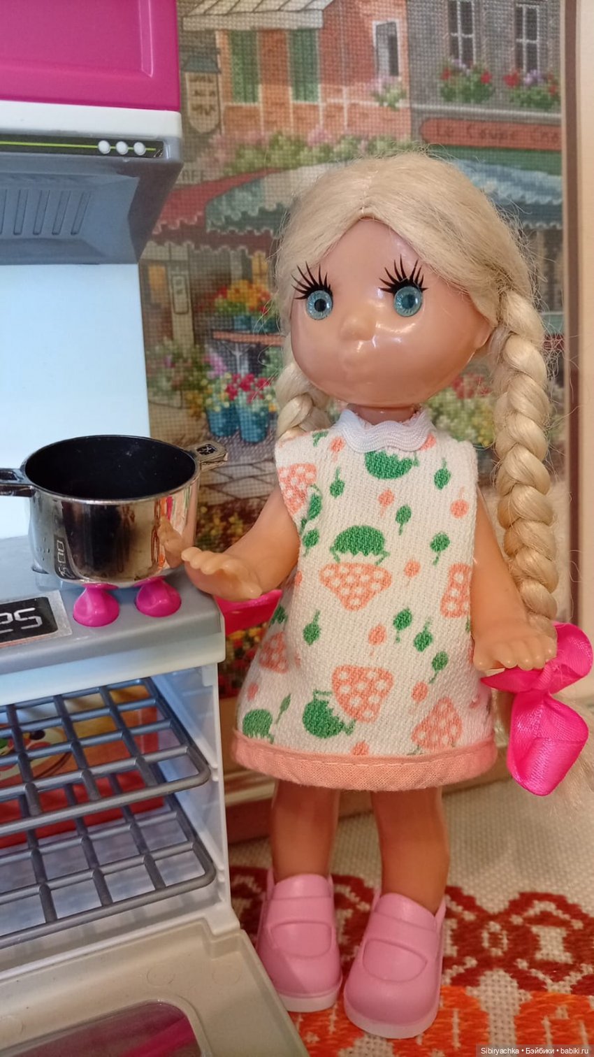 Новые игрушки. Кукольный быт