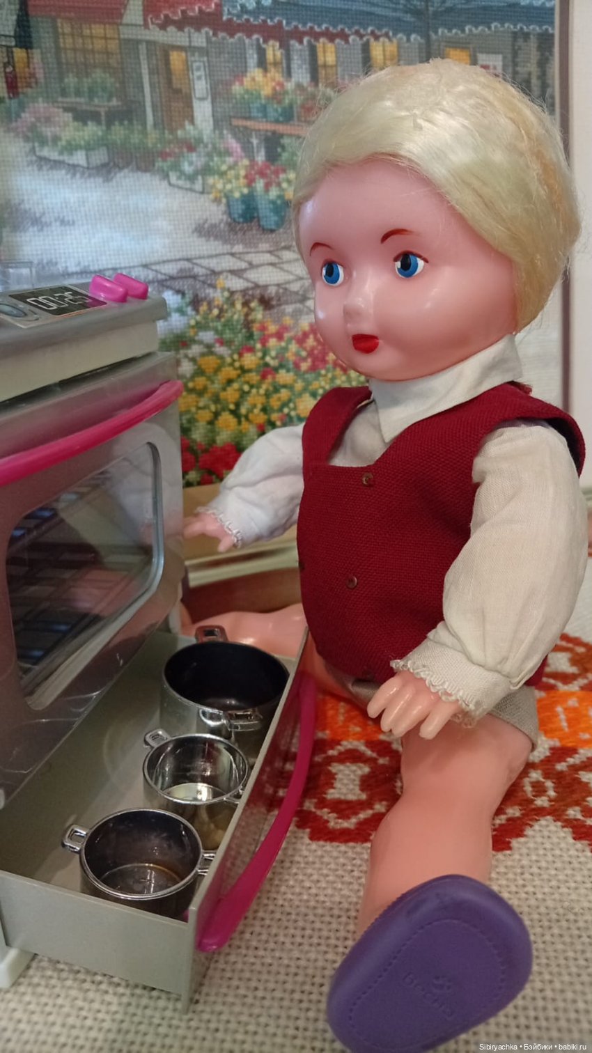 Новые игрушки. Кукольный быт