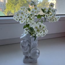 Редкая антикварная фигурка - вазочка - 8,2 см