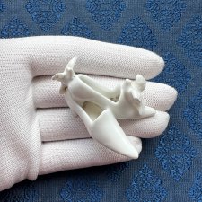 Антикварная фигурка - 3,4 см х 5,8 см