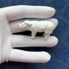 Антикварная фигурка Носорог - 5,5 см х 2,8 см