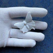 Антикварная фигурка - Барельеф Бабочки