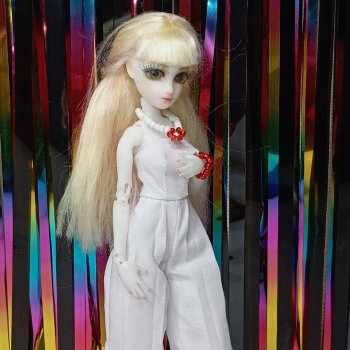 А мы тут принарядились немного