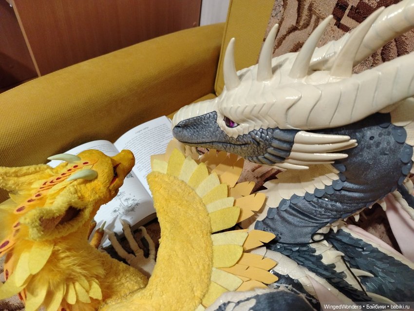 Идиллия в семейной библиотеке