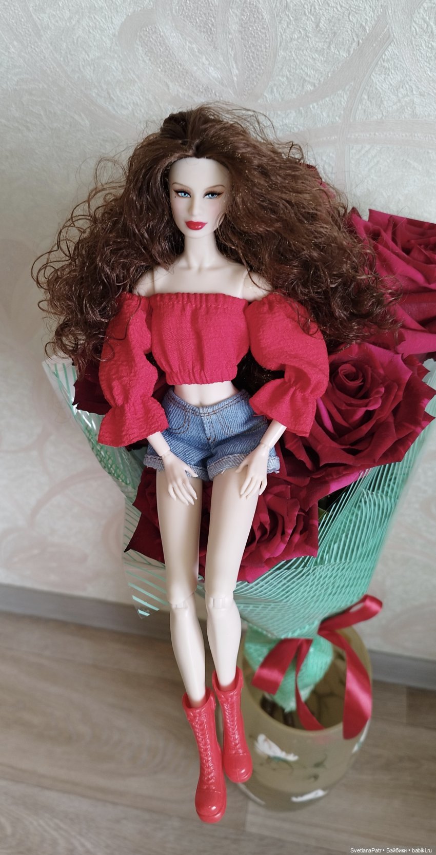 Примерка новых нарядов для кукол xian xian