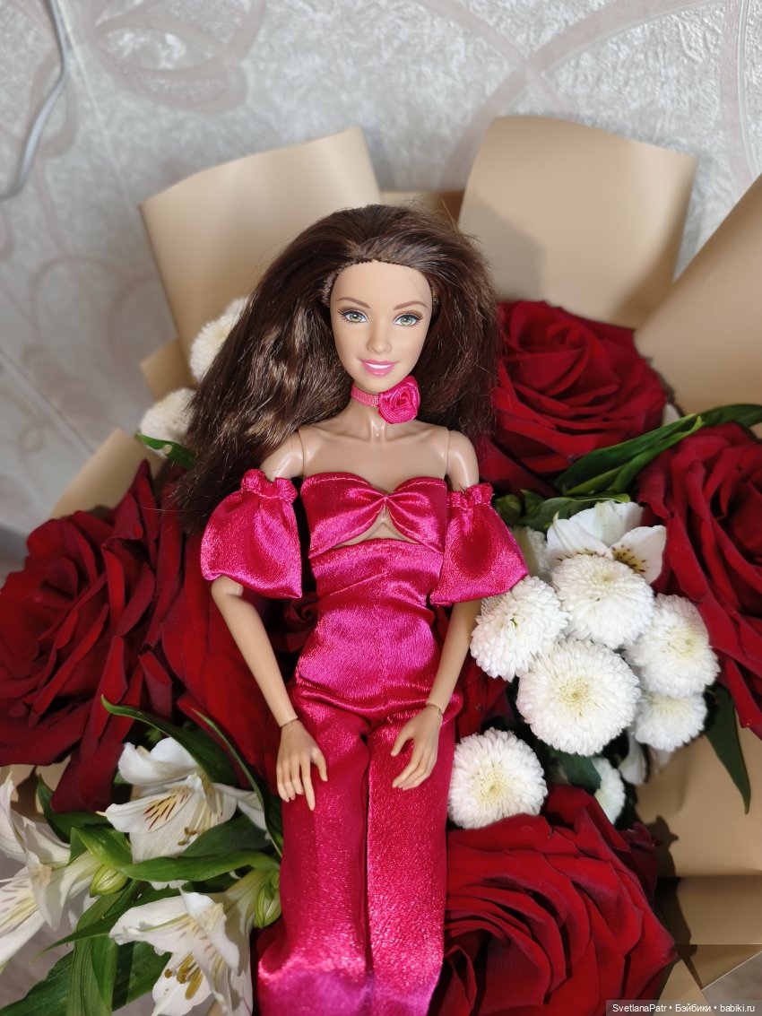 Моя новенькая, Холли — Куклы Barbie (Барби): Looks (фото 9)
