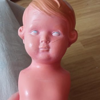 Помогите спасти малышку!