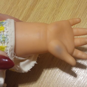 Странное пятно на кукле Gabar