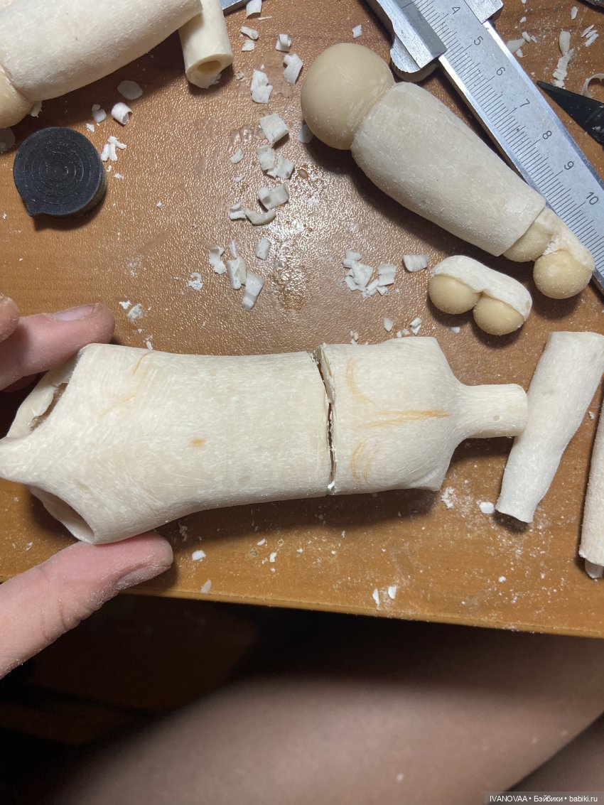 Создание шарнирной куклы - День 23 - Болтовня о спорте и шлифовка. Расчленяем тело (фото 4)