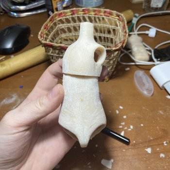 Создание шарнирной куклы. День 24. Вынужденный грудной шарнир. Полечили сколиоз. Выбираю вытяжку.