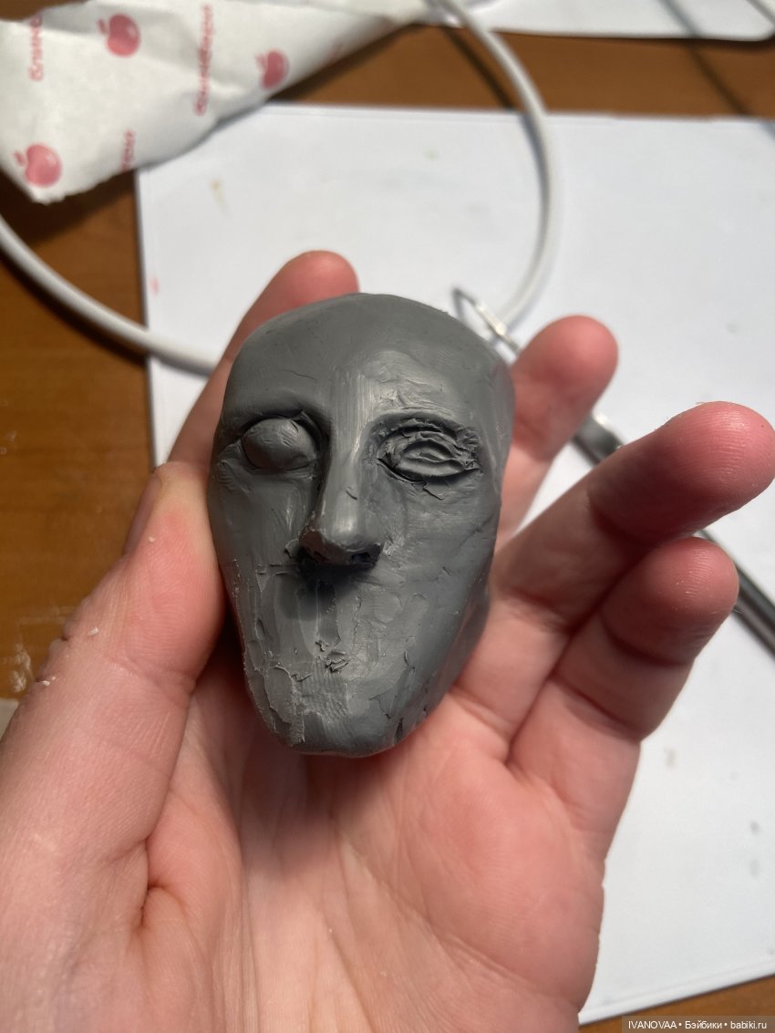 Создание шарнирной куклы. День 43. Леплю новую голову. Сложности с глазами. Рисую свою картину для удовольствия (фото 10)